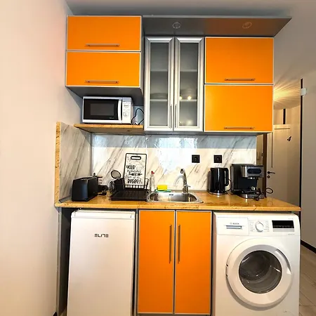 Vigo 4 * Νεσέμπαρ